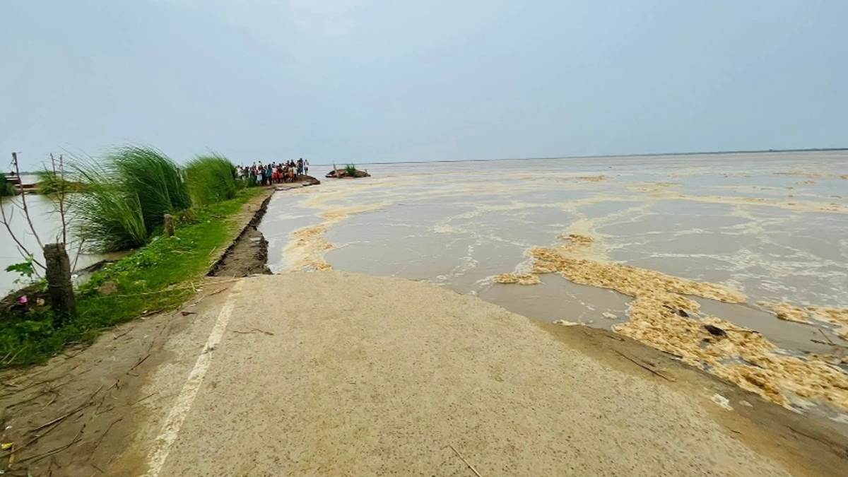 https://www.jagranimages.com/images/newimg/12092025/12_09_2025-road_24044266.jpg