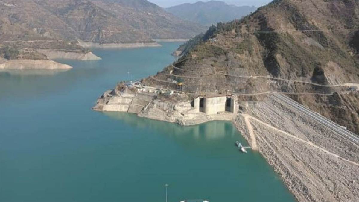 https://www.jagranimages.com/images/newimg/12092025/12_09_2025-tehri_lake_24044380.jpg