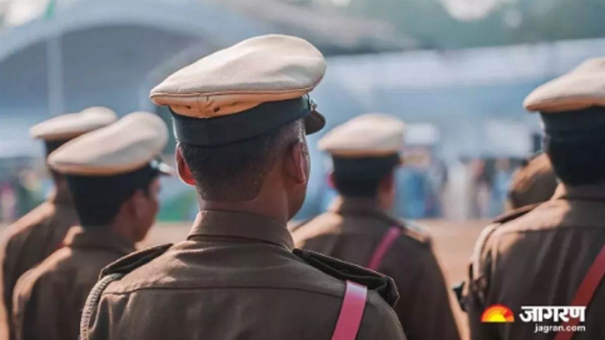 https://www.jagranimages.com/images/newimg/12092025/12_09_2025-up_police_24044859.jpg