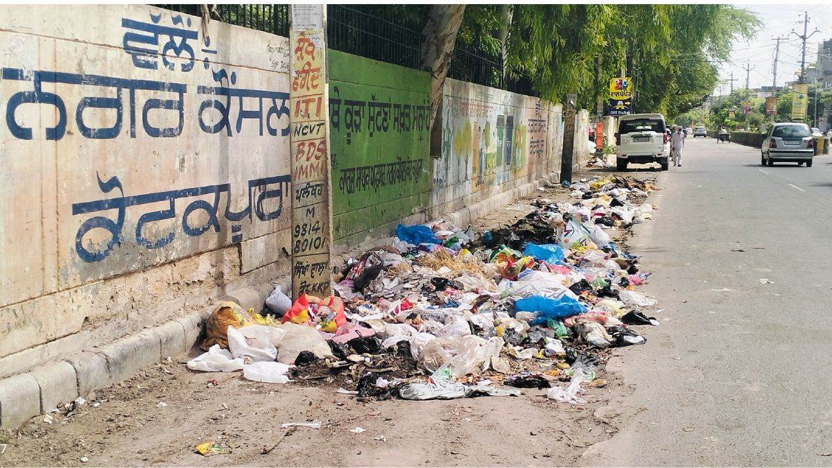 https://www.jagranimages.com/images/newimg/12092025/12_09_2025-waste_punjab__24044686.jpg