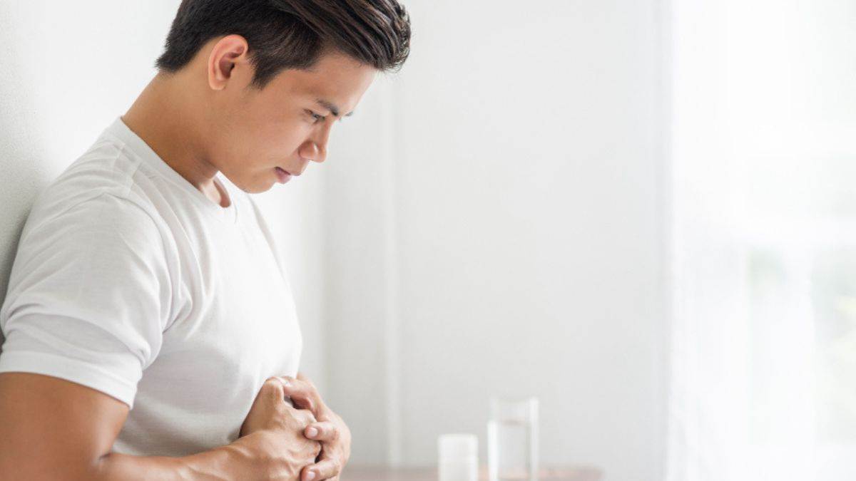 Stomach Pain इन कारणों से होता है पेट में दर्द, जानें बचाव के 5 उपाय