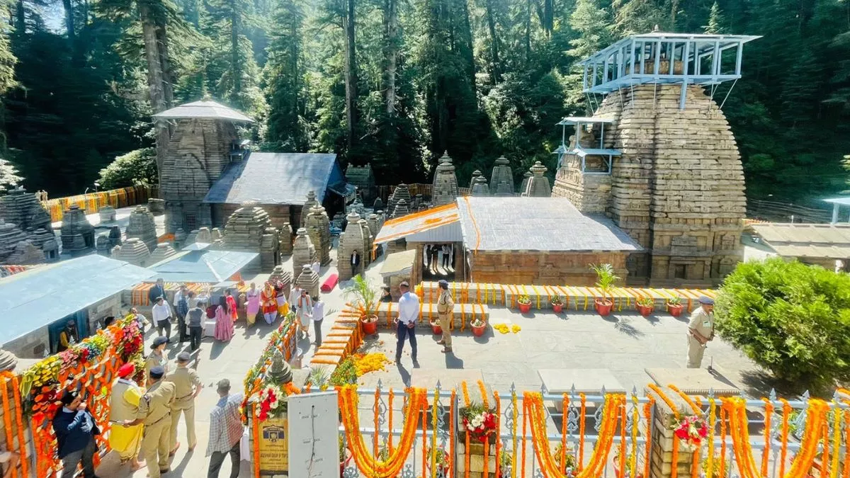 PM Modi in Uttarakhand: पीएम मोदी के आगमन से पहले जागेश्वर में कड़ी सुरक्षा, गाड़ियों की एंट्री हुई बंद