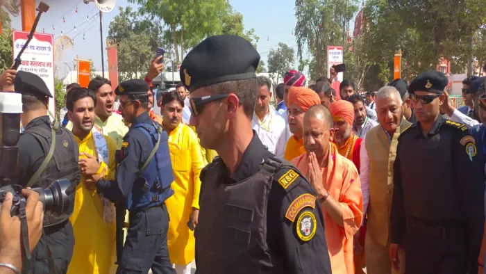 बाबा मस्तनाथ मठ समापन कार्यक्रम में शामिल होने उत्तर प्रदेश के मुख्यमंत्री योगी आदित्यनाथ पहुंचे