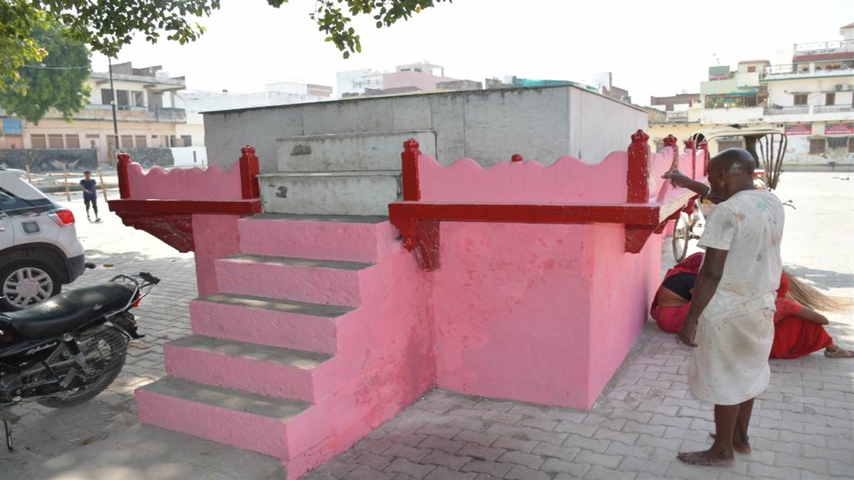 https://www.jagranimages.com/images/newimg/12102024/12_10_2024-11vnc_m_32_11102024_516.jpg