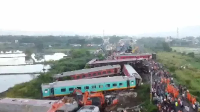 तमिलनाडु के कावराईपेट्टई के पास बड़ा ट्रेन हादसा। (फोटो- एएनआई)
