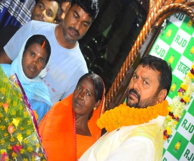 surendra yadav of rjd elected mla from belaganj for the eighth consecutive time won for the first time in1990