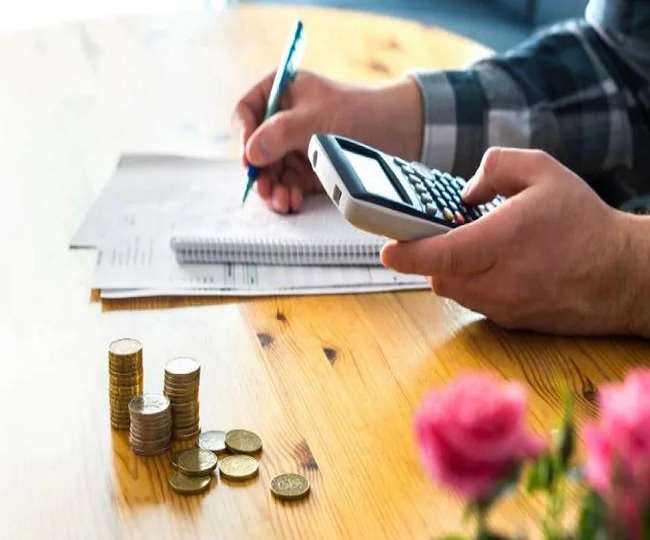 प्रोविडेंट फंड (PF) अकाउंट में ब्याज ट्रांसफर कर दिया (फाइल फोटो)
