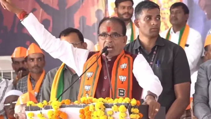 MP Assembly Elections 2023: 'कमलनाथ की चक्की में पीस गई कांग्रेस', सागर में विपक्ष पर बरसे CM शिवराज सिंह चौहान