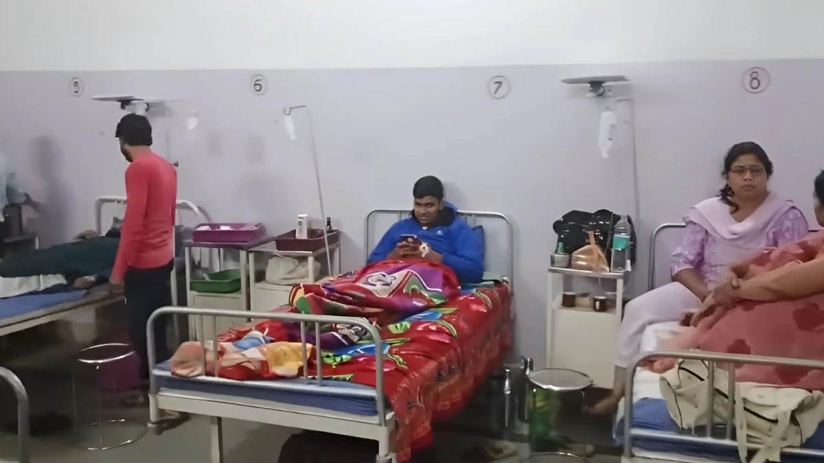 shivpuri wedding ceremony more than 100 people fell ill due to adulterated mawa and paneer food