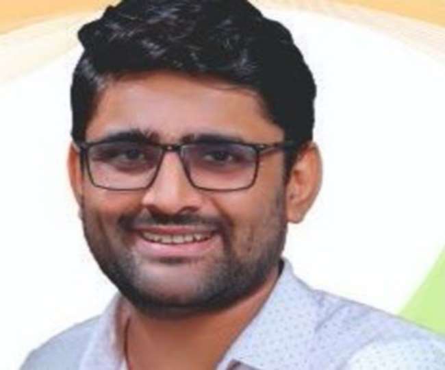आप के राष्ट्रीय संयोजक अरविंद केजरीवाल ने गुजरात प्रदेश अध्यक्ष की जिम्मेदारी सौंपी है।