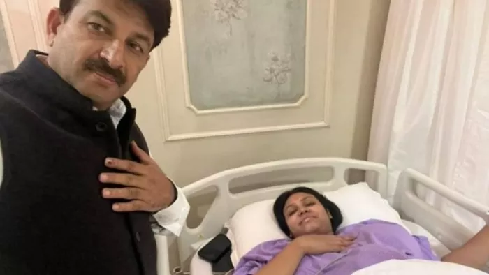 Manoj Tiwari became a father for the third time at the age of 51 Manoj tiwari blessed with baby girl
