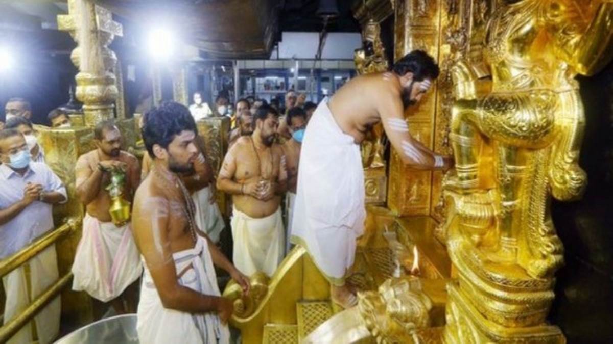 https://www.jagranimages.com/images/newimg/12122022/12_12_2022-sabrimala_temple_23254636.jpg