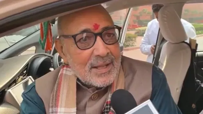 धीरज साहू को लेकर गिरिराज सिंह ने कांग्रेस पर बोला हमला