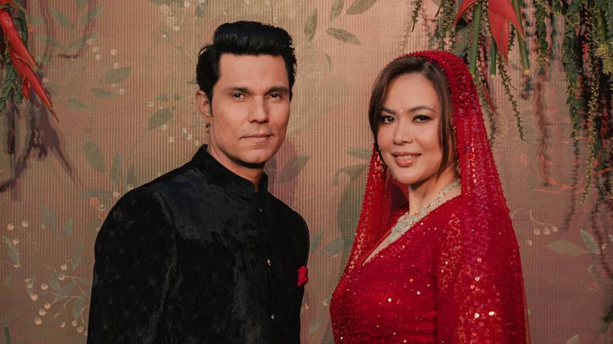 https://www.jagranimages.com/images/newimg/12122023/12_12_2023-randeep_hooda-lin_laishram_23602504.jpg