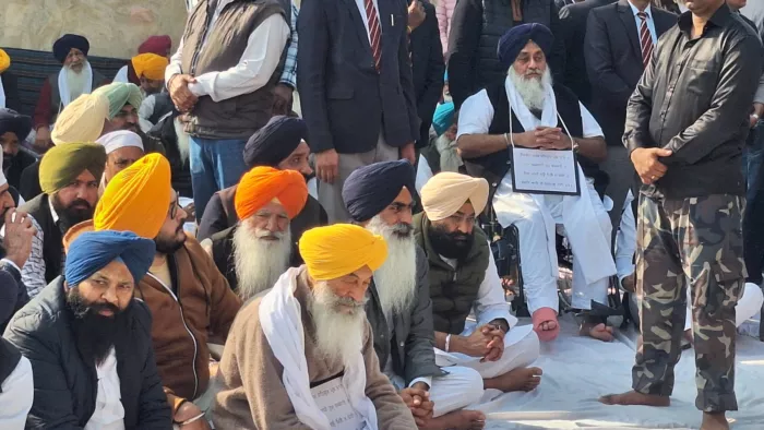 सुखबीर सिंह बादल की धार्मिक सजा हुई पूरी (जागरण फोटो)