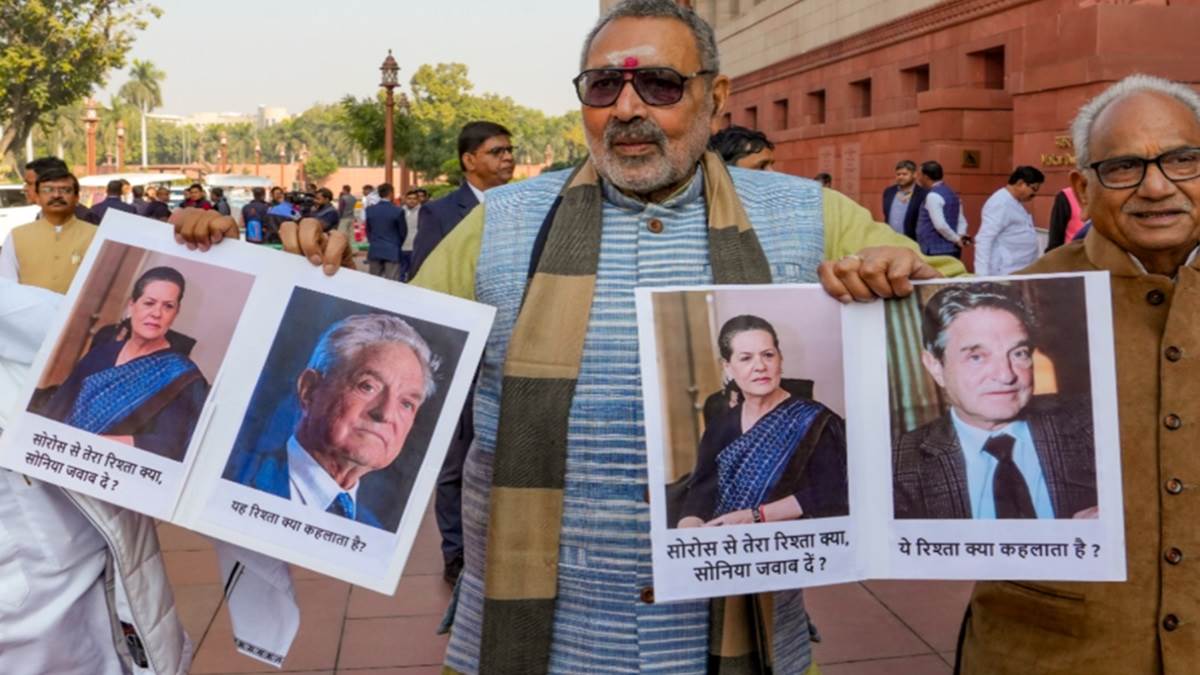 https://www.jagranimages.com/images/newimg/12122024/12_12_2024-girirajsingh_23847052_115935677.jpg