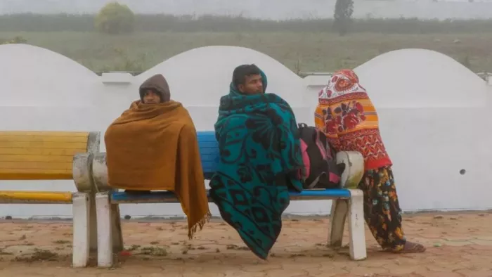 ठंडी हवाओं के चलते दिल्ली का न्यूनतम तापमान सीधे पांच डिग्री गिरा (फाइल फोटो)