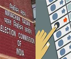 UP Vidhan Sabha Chunav 2022 प्रशिक्षण के दौरान मतदान कर्मी डालेंगे वोट। प्रतीकात्मक फोटो।