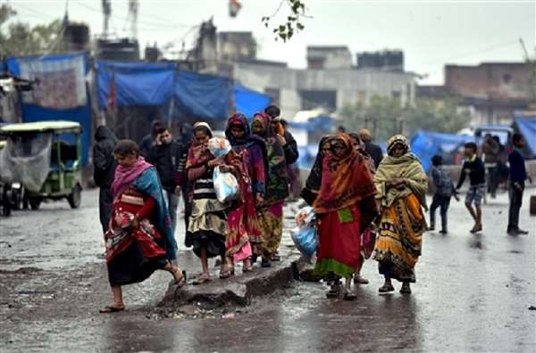 गरीबों पर पड़ी महामारी की सबसे अधिक मार। फाइल फोटो