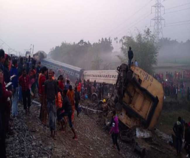 बंगाल के डोमोहानी में गुवाहाटी-बीकानेर एक्सप्रेस पटरी से उतरी। फोटो जागरण।