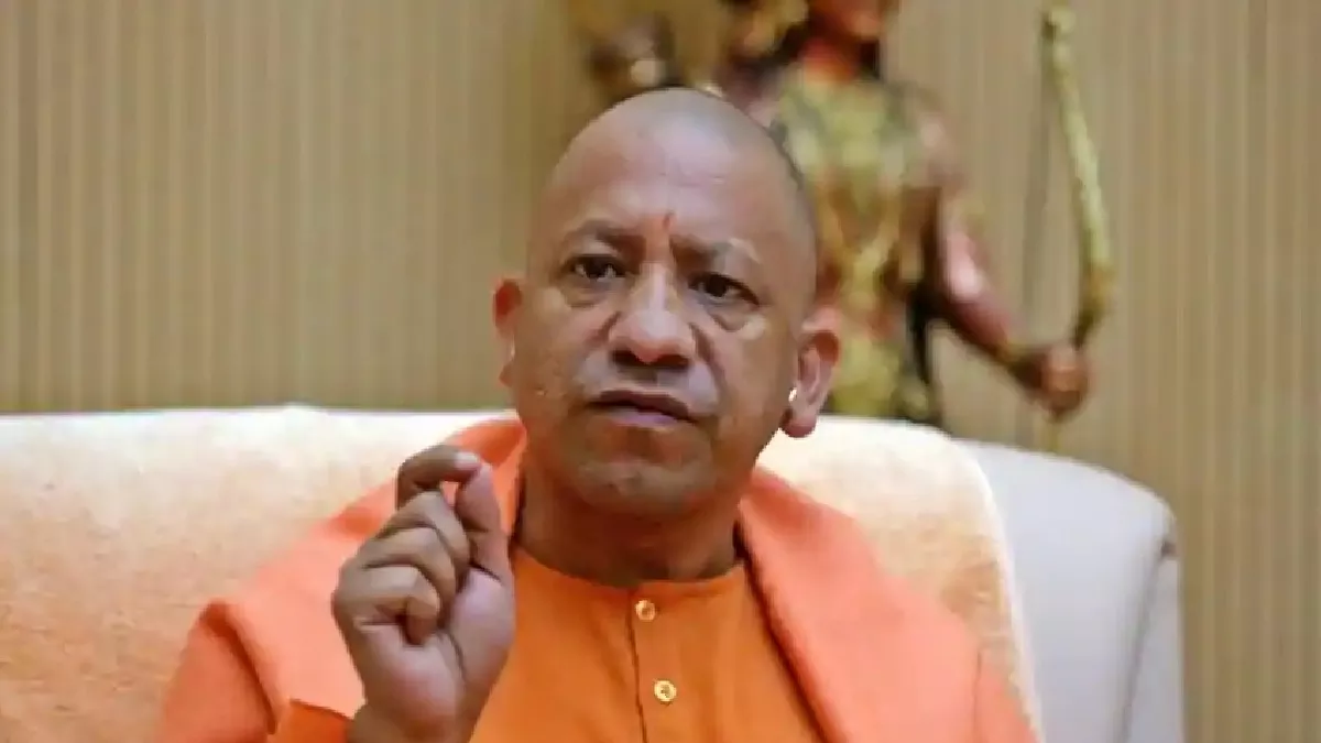 मुख्यमंत्री योगी आदित्यनाथ ने सांसद-विधायक को दिए निर्देश