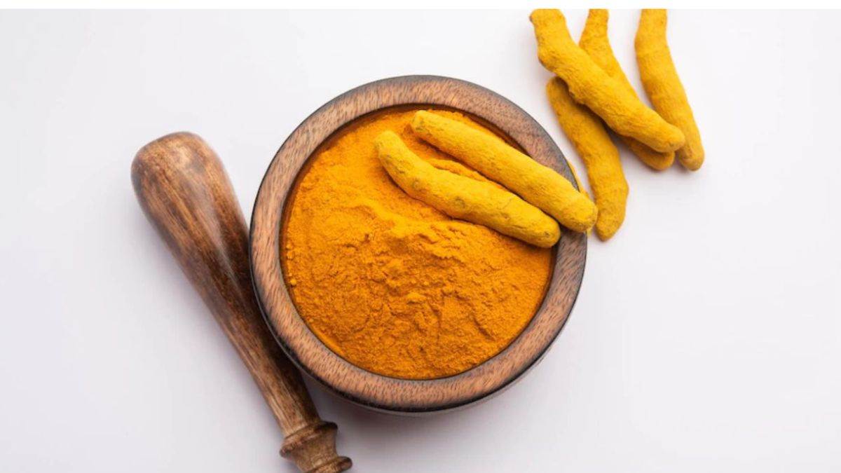 https://www.jagranimages.com/images/newimg/13012023/13_01_2023-haldi_benefits_23294278.jpg