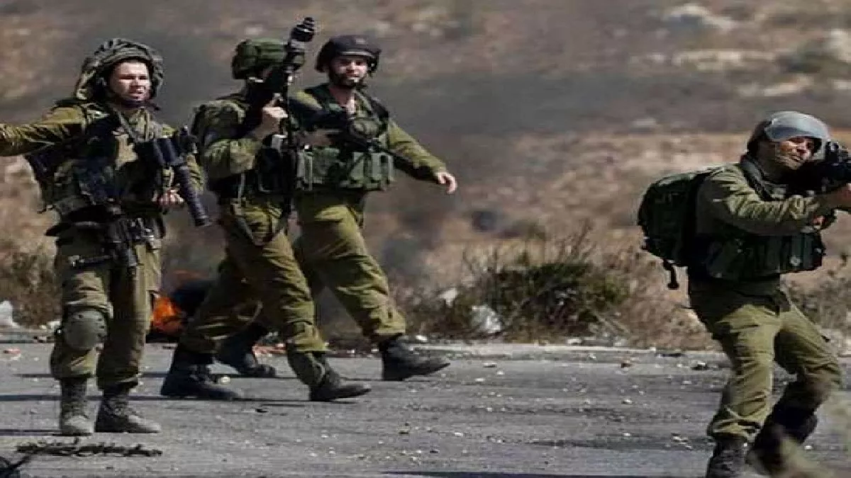 Israeli army shot three Palestinians during raids