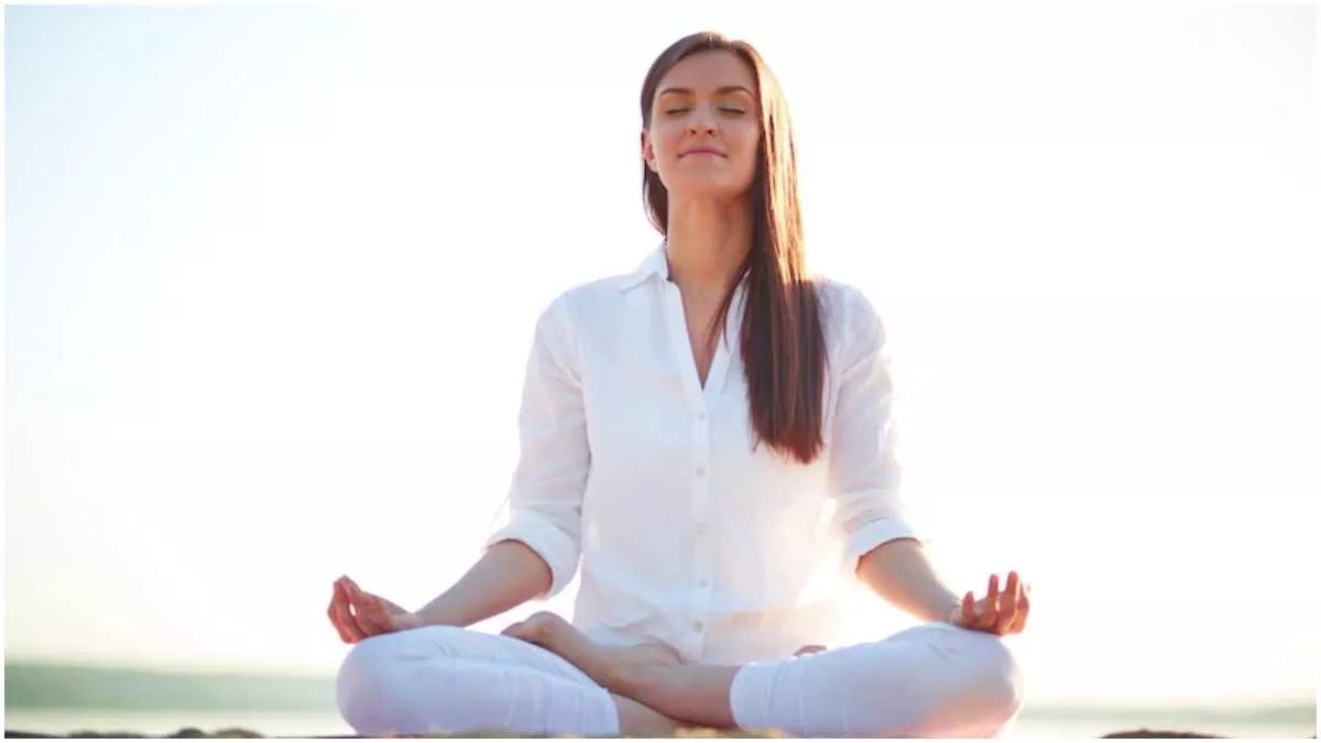 Meditation Benefits: मेडिटेशन यानी ध्यान सबको क्यों करना चाहिए?