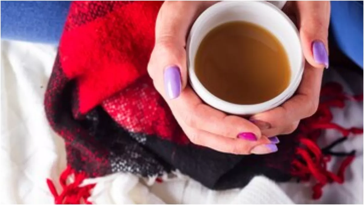 Tea-Coffee Cravings in Winter: सर्दियों होने वाली चाय और कॉफी की क्रेविंग को ऐसे करें कम