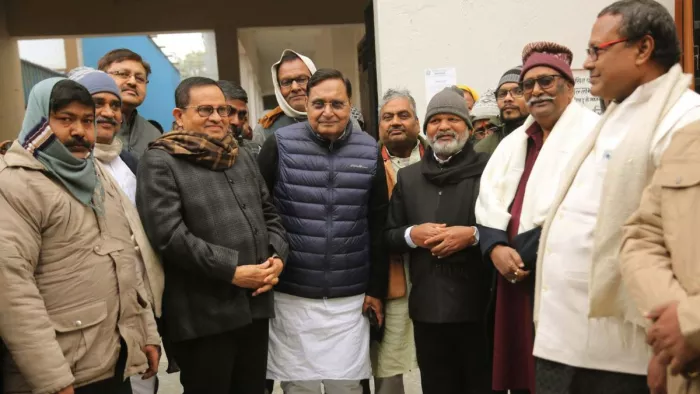 जदयू महासचिव राजीव रंजन द्वारा आयोजित चूड़ा-दही भोज में शामिल दिग्गज नेता।