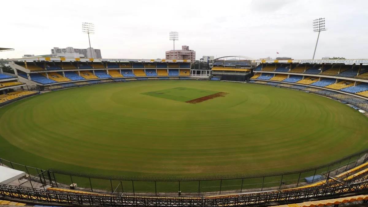 https://www.jagranimages.com/images/newimg/13012024/13_01_2024-indore_stadium_23628315.jpg