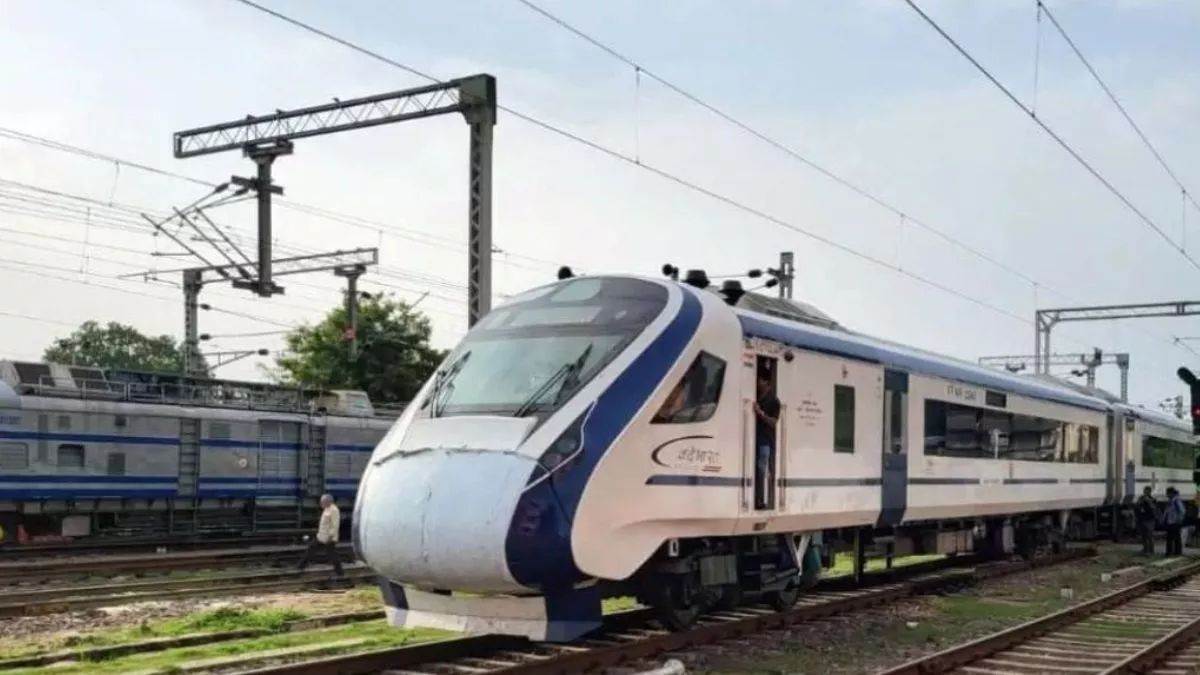 Vande Bharat Train: आज नहीं चलेगी वाराणसी से चलने वाली न्यू वंदे भारत  एक्सप्रेस; दिल्ली जाने वालों को होगी परेशानी - New Vande Bharat Express  will not run today Those going to