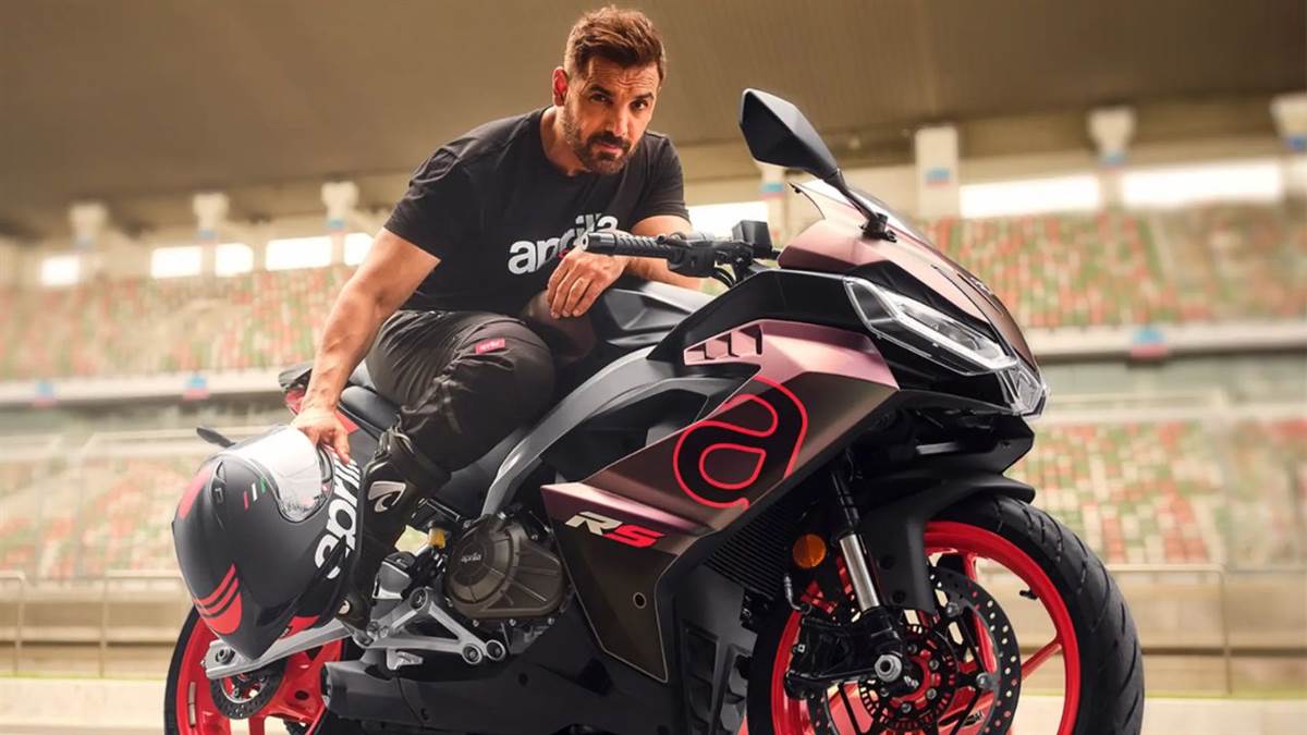 https://www.jagranimages.com/images/newimg/13012025/13_01_2025-aprilia_rs_457_01347_23865876.jpg