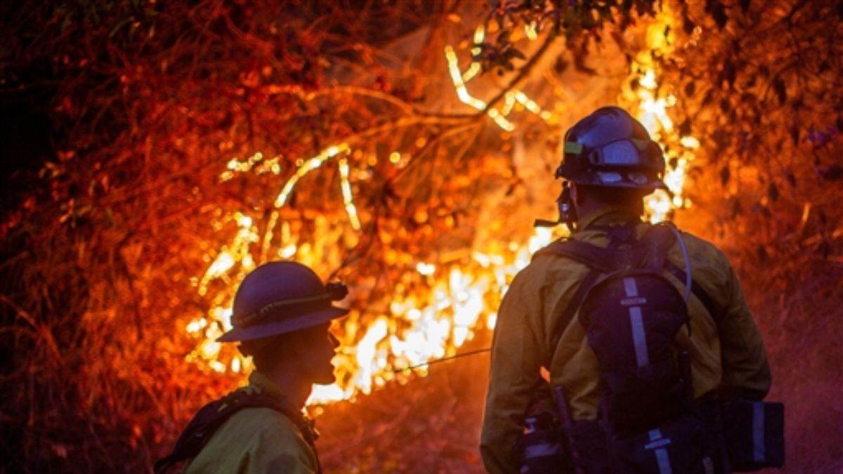 https://www.jagranimages.com/images/newimg/13012025/13_01_2025-los_angeles_fire_23865738.jpg
