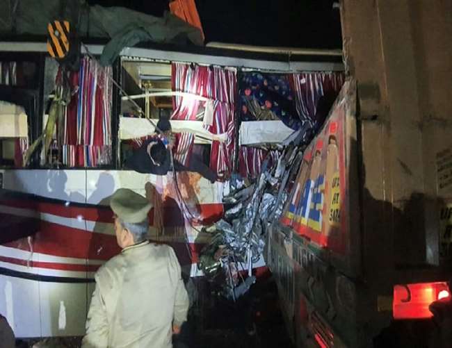 Image result for फिरोजाबाद बस दुर्घटना