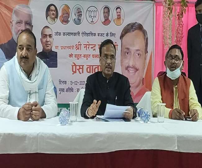 रायबरेली में बुद्धजीवी सम्मेलन में शामिल होने आए उप मुख्यमंत्री डॉ दिनेश शर्मा