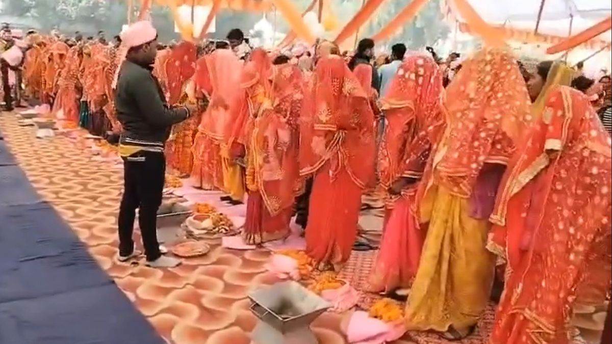 https://www.jagranimages.com/images/newimg/13022024/13_02_2024-ballia_samuhik_vivah_23652020.jpg
