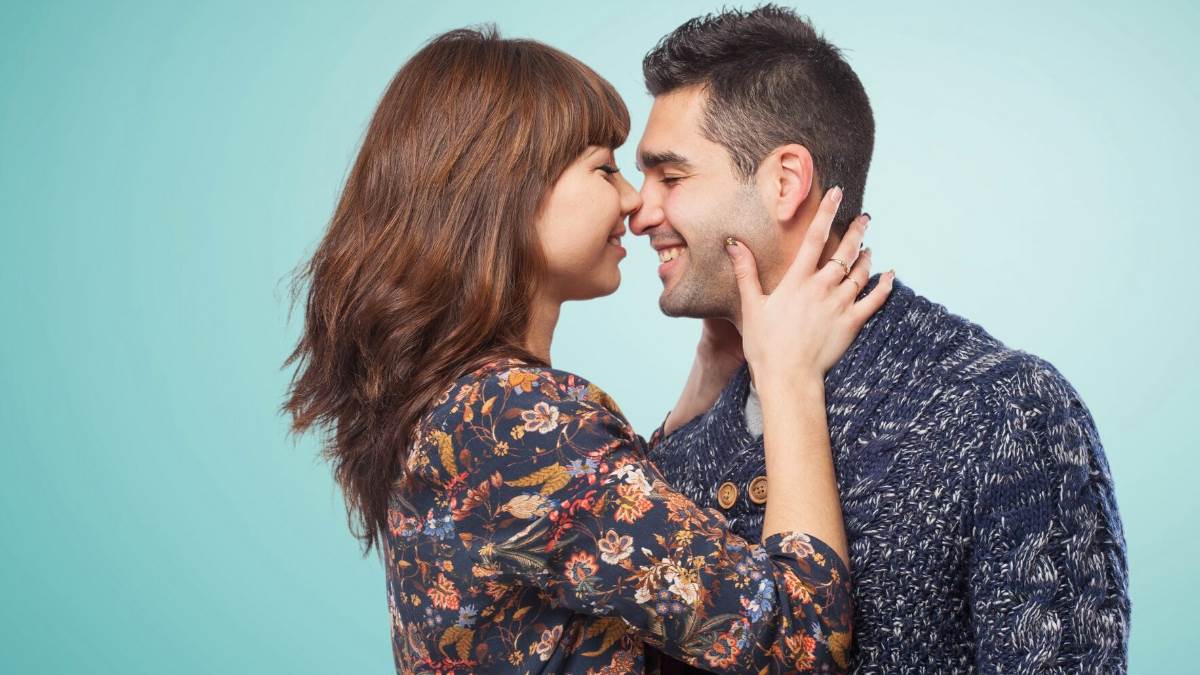 https://www.jagranimages.com/images/newimg/13022024/13_02_2024-different_types_of__kisses_f_23652011.jpg