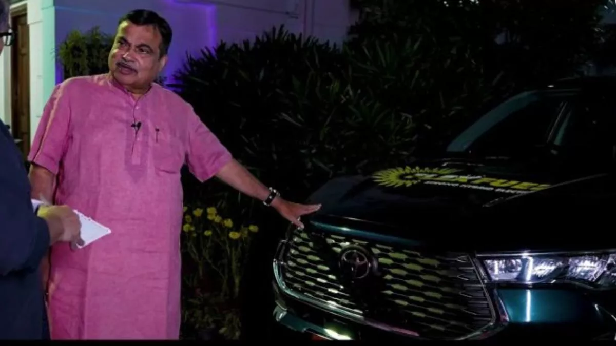 Ethanol से चलने वाली Toyota Innova इस दिन मारेगी एंट्री, Nitin Gadkari ने खुद कन्फर्म की लॉन्च डेट