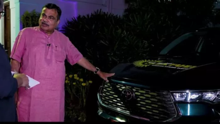 Ethanol से चलने वाली Toyota Innova 29 फरवरी को लॉन्च होगी।