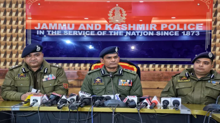 Srinagar Terror Attack: श्रीनगर में पंजाब के दो मजदूरों की हत्या के पीछे का आतंकवादी आदिल मंजूर गिरफ्तार।