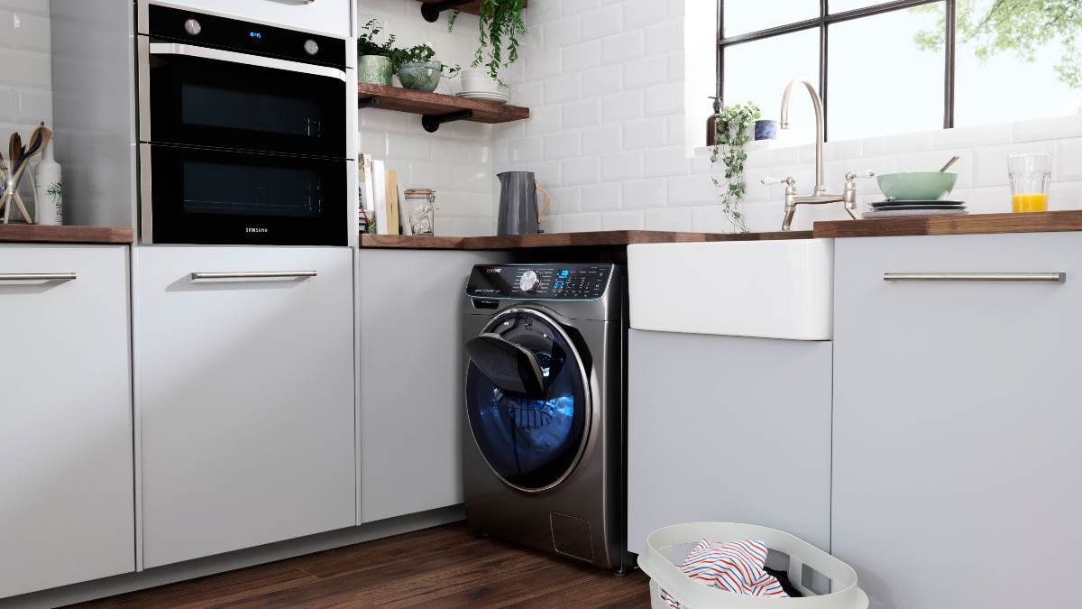 बजट ने फेरा पानी? एकदम कम हैं Samsung Washing Machine Price, एक बार करें इन्वेस्ट! सालों-साल तक न छोडेंगी पीछा
