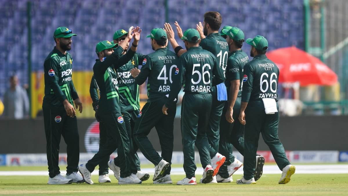 https://www.jagranimages.com/images/newimg/13022025/13_02_2025-pakistan_vs_south_africa_23883884.jpg