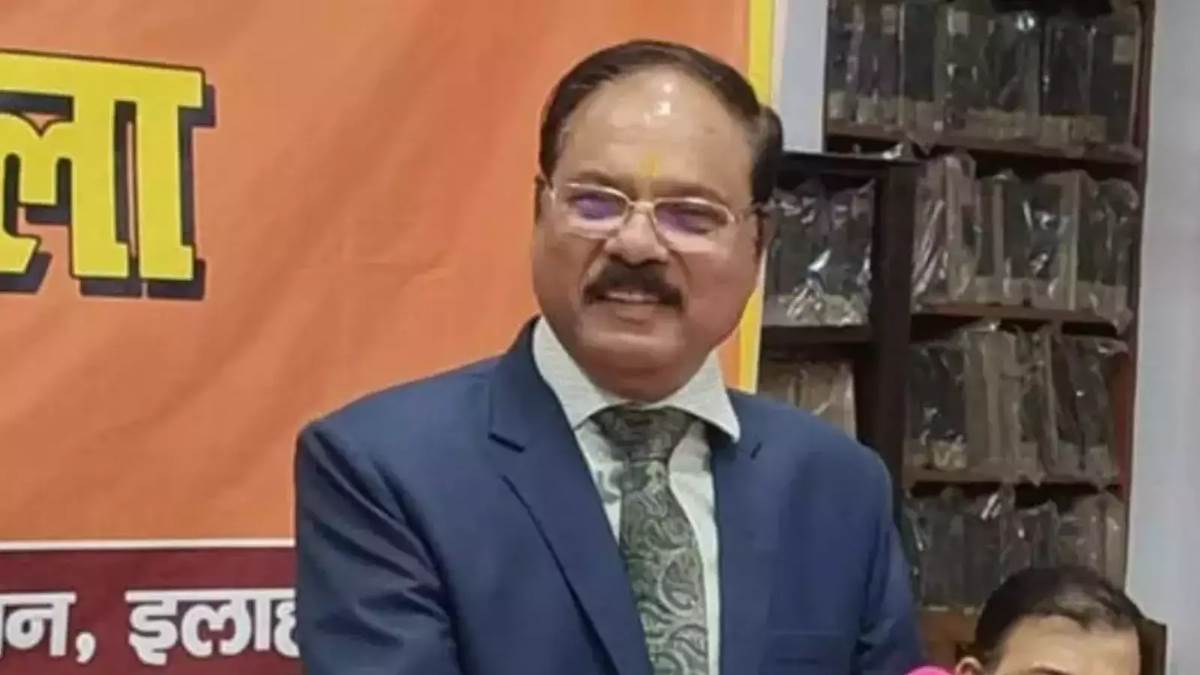 https://www.jagranimages.com/images/newimg/13022025/13_02_2025-shekhar_gupta_23884006.jpg
