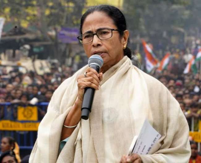 ममता बनर्जी ने कहा अगले एक महीने अपनी COVID-19 क्षमता को दोगुना करेंगे... 5 Chief Minister Mamata Banerjee again announces grant to twenty six ...
