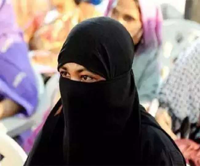 https://www.jagranimages.com/images/newimg/13032021/13_03_2021-triple_talaq__21458882.jpg
