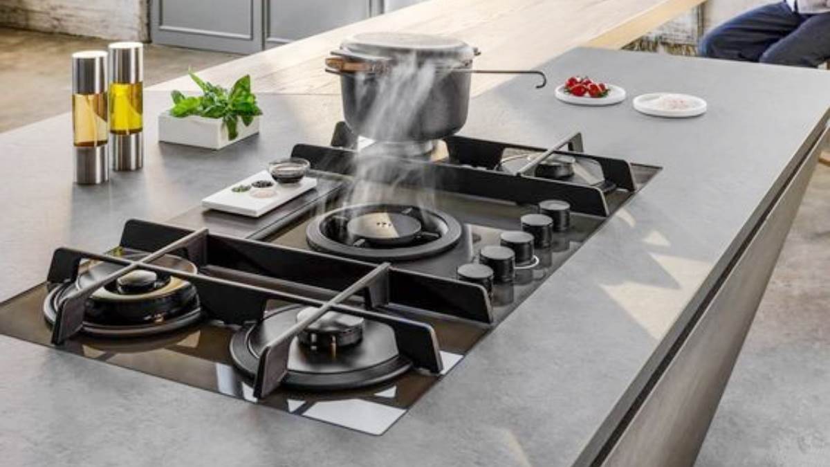 सबसे सस्ता ऑफर, आधी कीमत में खरीदें Elica Gas Stove, अमेज़न सेल दे रहा है ग्राहकों से ₹11000 तक की “महाबचत” का मौका