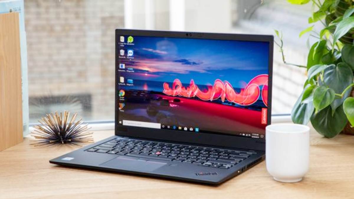 AMD Radeon ग्राफ़िक्स और 8GB रैम वाले HP laptops है प्रोग्रामिंग और ट्रेडिंग के लिए बेस्ट, खरीदें 30000 से भी कम कीमत में
