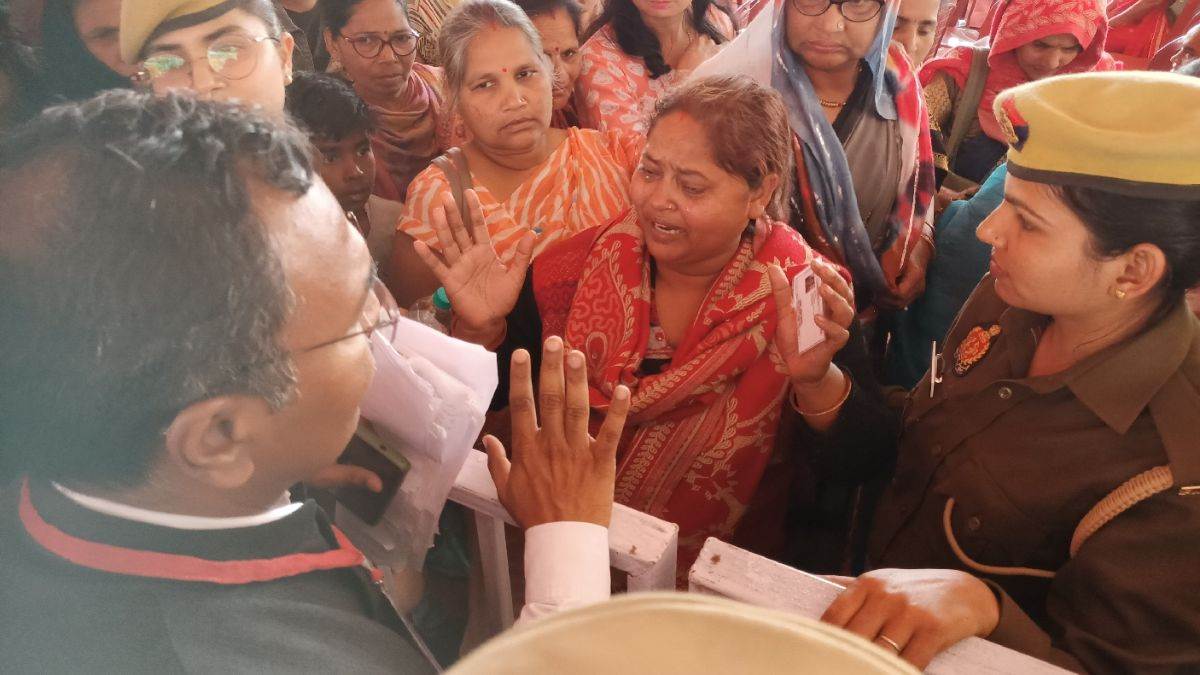 https://www.jagranimages.com/images/newimg/13032024/13_03_2024-farrukhabad_crime__23674093_18505632.jpg