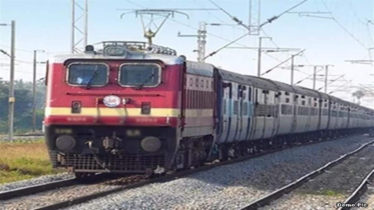 Holi Special Trains: होली पर हावड़ा से चलेंगी दो स्पेशल ट्रेनें, यहां आना-जाना होगा आसान; जानें टाइम टेबल